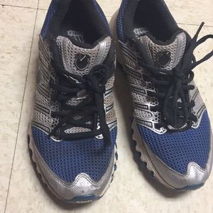 K Swiss men’s size 6.5 sneakers gently used